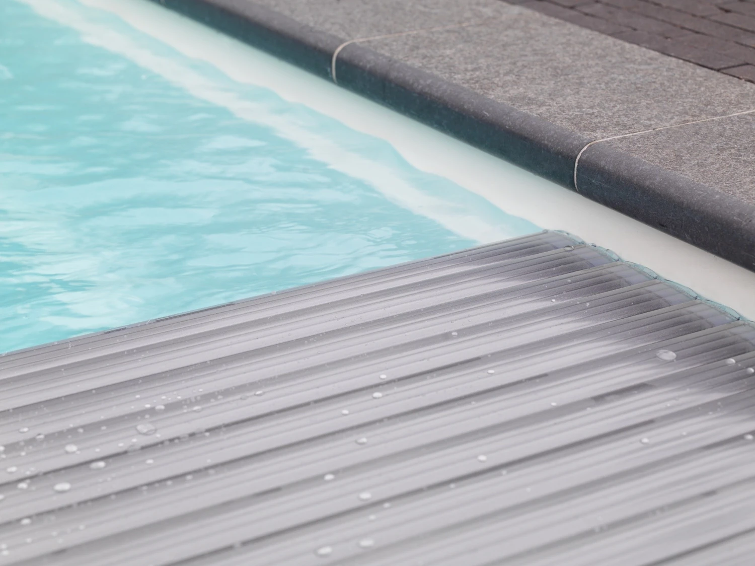 Starline Roldeck POLYCARBONAAT Pc60 Lamellen Solar Alu-look Per M2 4 Starline Roldeck POLYCARBONAAT Pc60 Lamellen Solar Alu-look Per M2 - Afbeelding 2